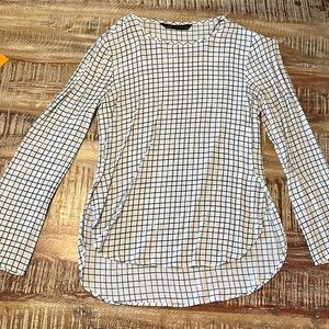 Zara l/s black and white window pane blouse with tulip hem